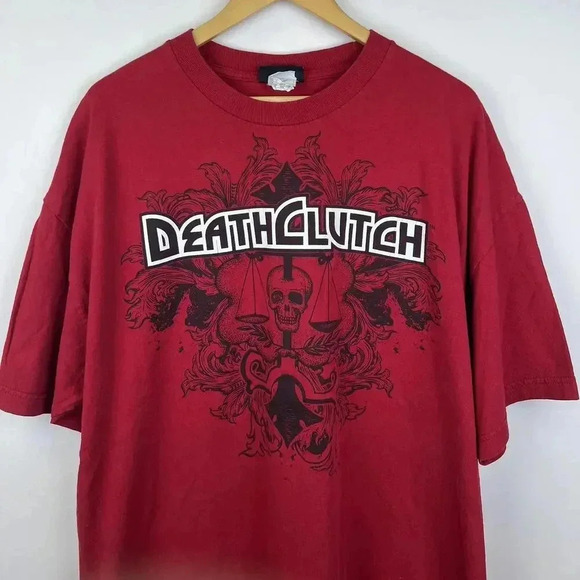 Vintage Deathclutch Graphic Tee - Bold Red Design - Picture 2 of 8